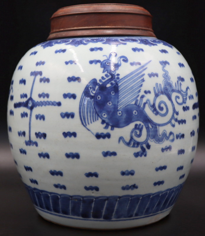 CHINESE BLUE AND WHITE GINGER JAR