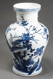 CHINESE BLUE AND WHITE MAGPIE