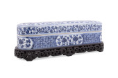 CHINESE BLUE AND WHITE PENBOX