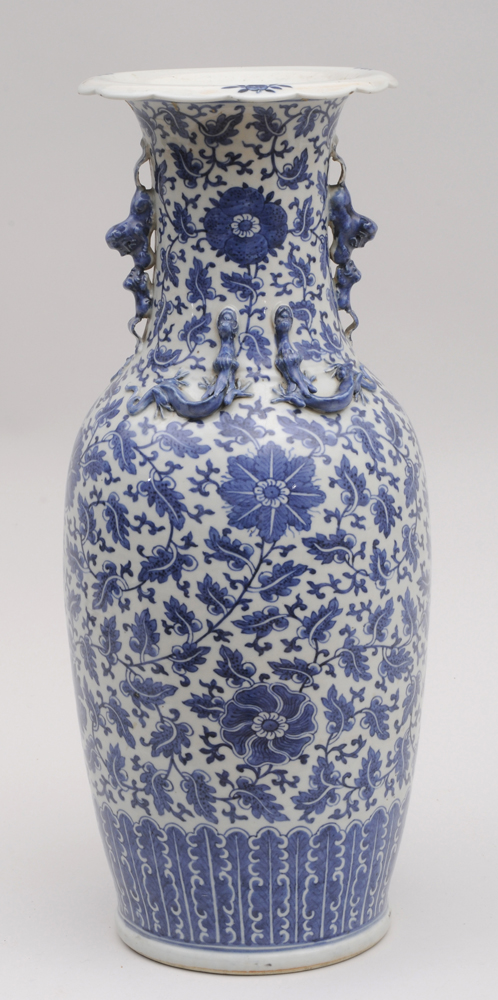 CHINESE BLUE AND WHITE PORCELAIN