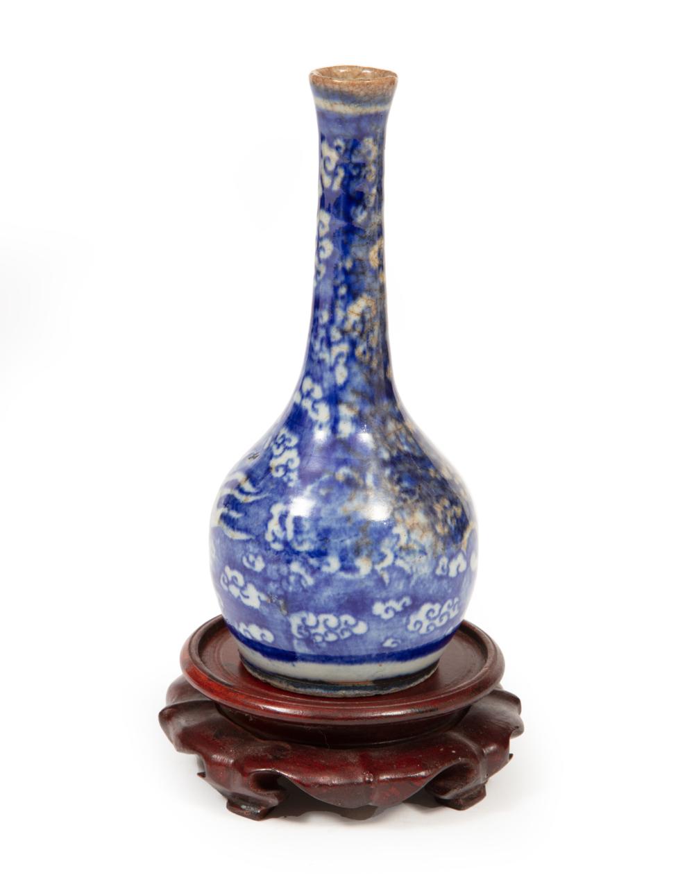 CHINESE BLUE AND WHITE PORCELAIN