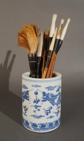 CHINESE BLUE AND WHITE PORCELA