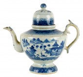 CHINESE BLUE AND WHITE PORCELA