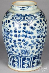CHINESE BLUE AND WHITE PORCELA