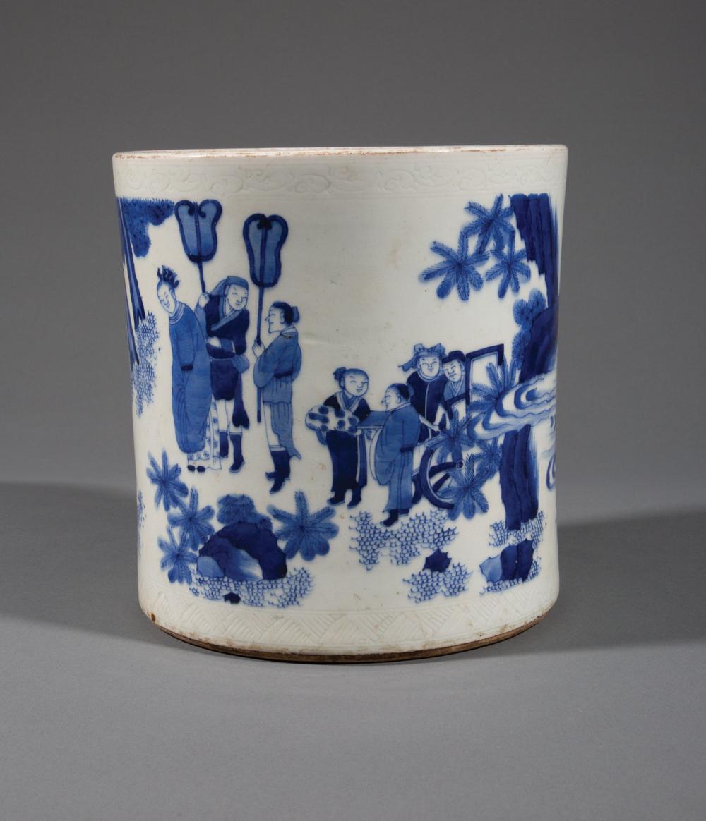 CHINESE BLUE AND WHITE PORCELAIN