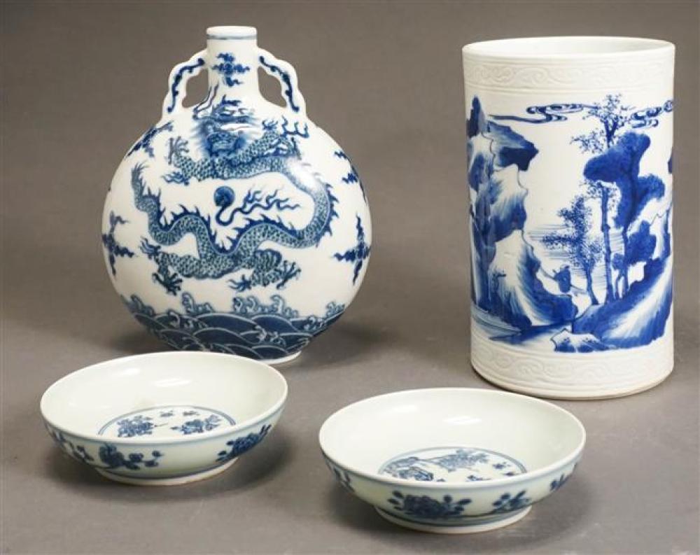 CHINESE BLUE AND WHITE PORCELAIN