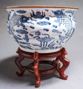 CHINESE BLUE AND WHITE PORCELA