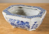 CHINESE BLUE AND WHITE PORCELA