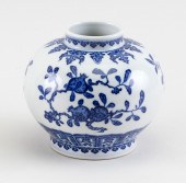 CHINESE BLUE AND WHITE PORCELA