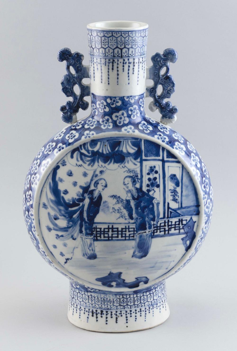 CHINESE BLUE AND WHITE PORCELAIN