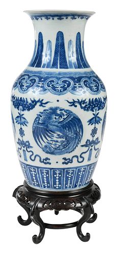 CHINESE BLUE AND WHITE PORCELAIN