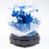CHINESE BLUE AND WHITE PORCELA