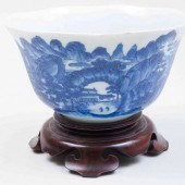 CHINESE BLUE AND WHITE PORCELA