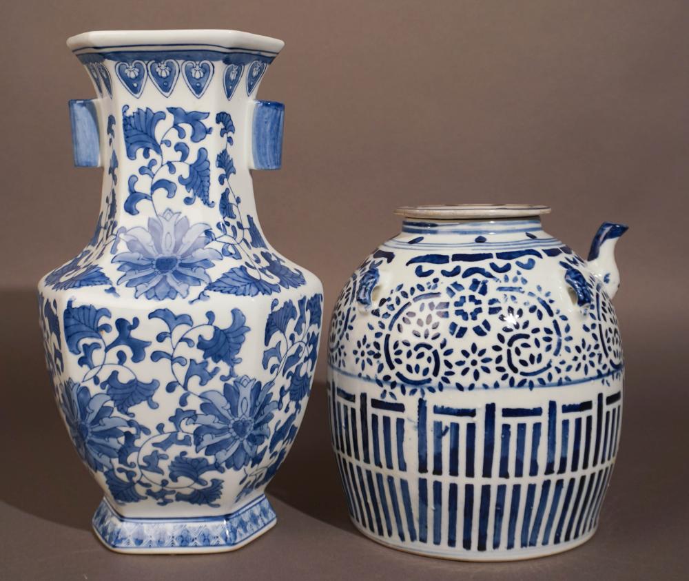CHINESE BLUE AND WHITE PORCELAIN