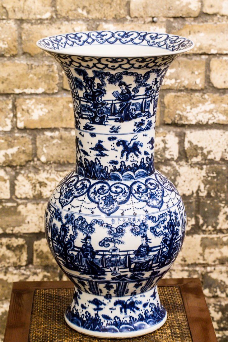 CHINESE BLUE AND WHITE PORCELAIN
