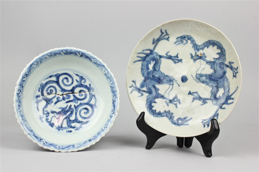 CHINESE BLUE AND WHITE SHALLOW BOWL