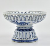 CHINESE BLUE AND WHITE STEM PL