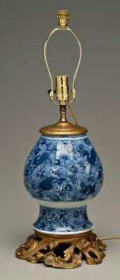 Chinese blue and white vase, c