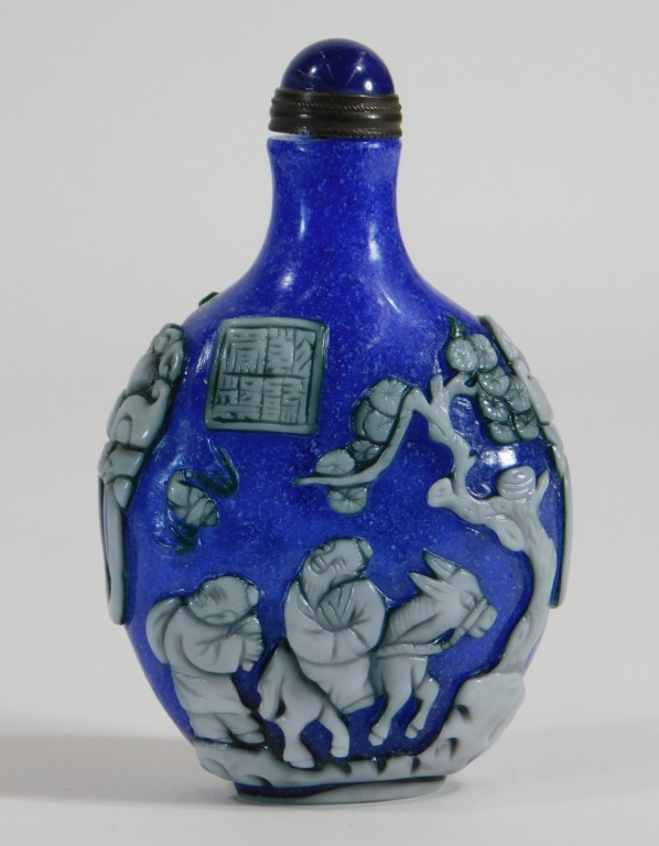 CHINESE BLUE SNOWFLAKE OVERLAY