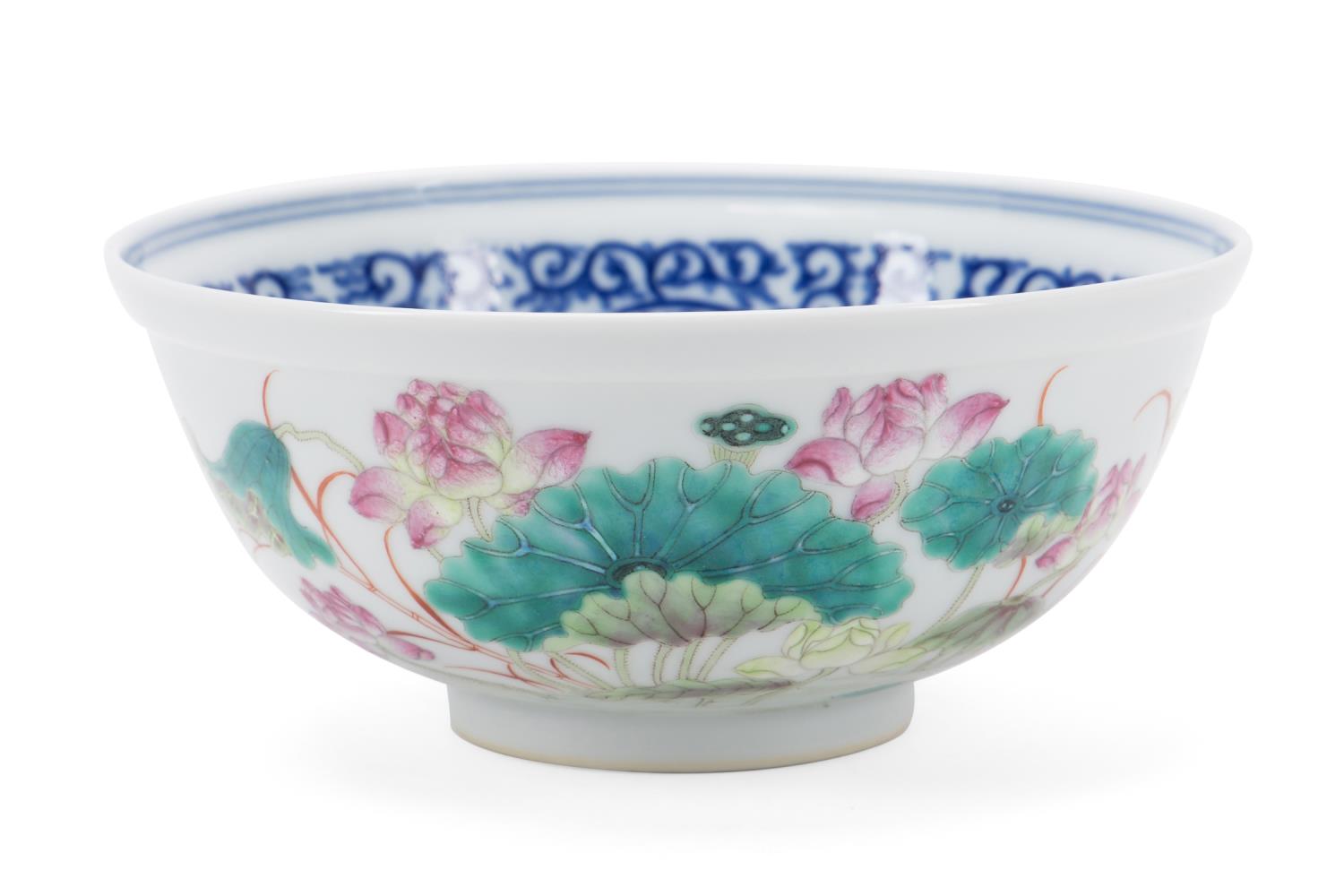 CHINESE BLUE & WHITE AND ROSE