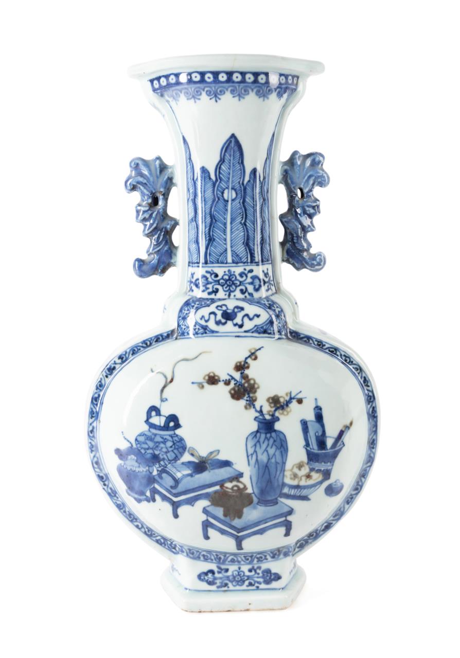 CHINESE BLUE & WHITE BOGU OR