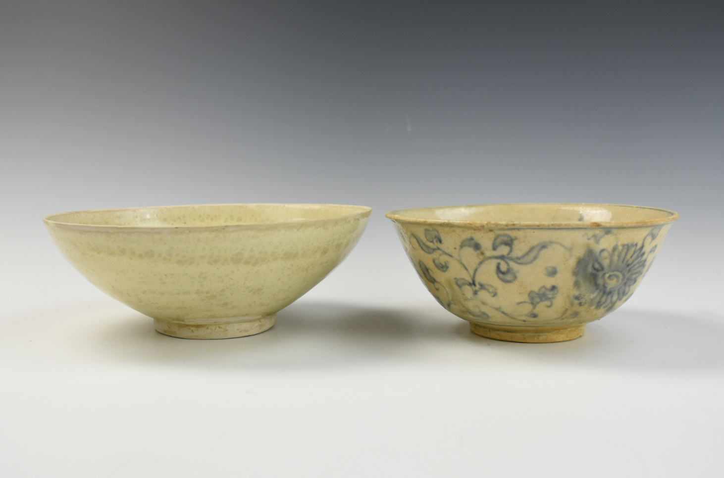 CHINESE BLUE & WHITE BOWL AND
