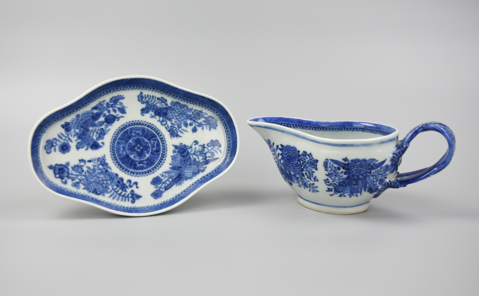 CHINESE BLUE & WHITE CREAMER AND