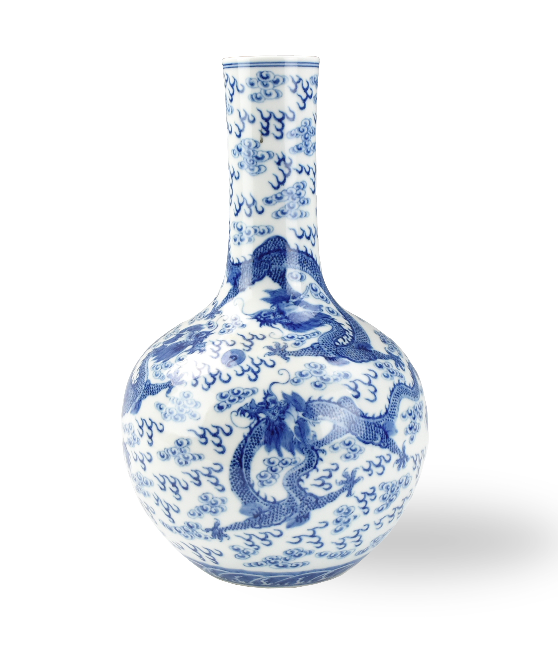 CHINESE BLUE & WHITE GLOBULAR