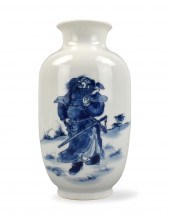 CHINESE BLUE & WHITE LATERN VA