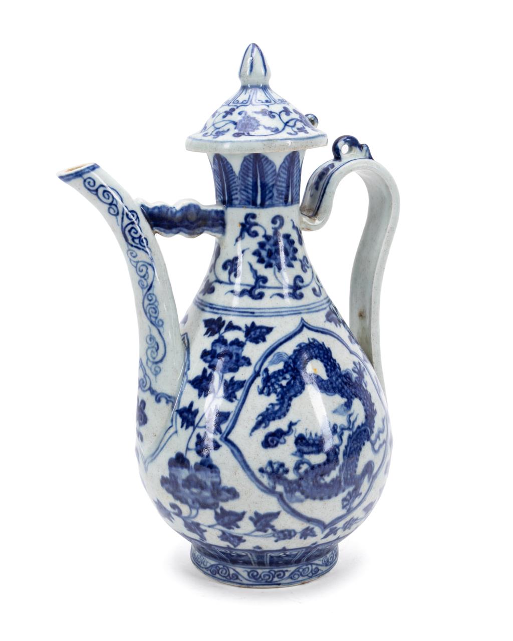 CHINESE BLUE & WHITE LIDDED