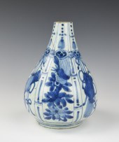 CHINESE BLUE & WHITE PEAR SHAP