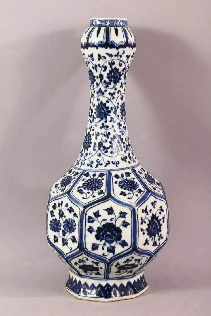 CHINESE BLUE & WHITE PORCELAIN