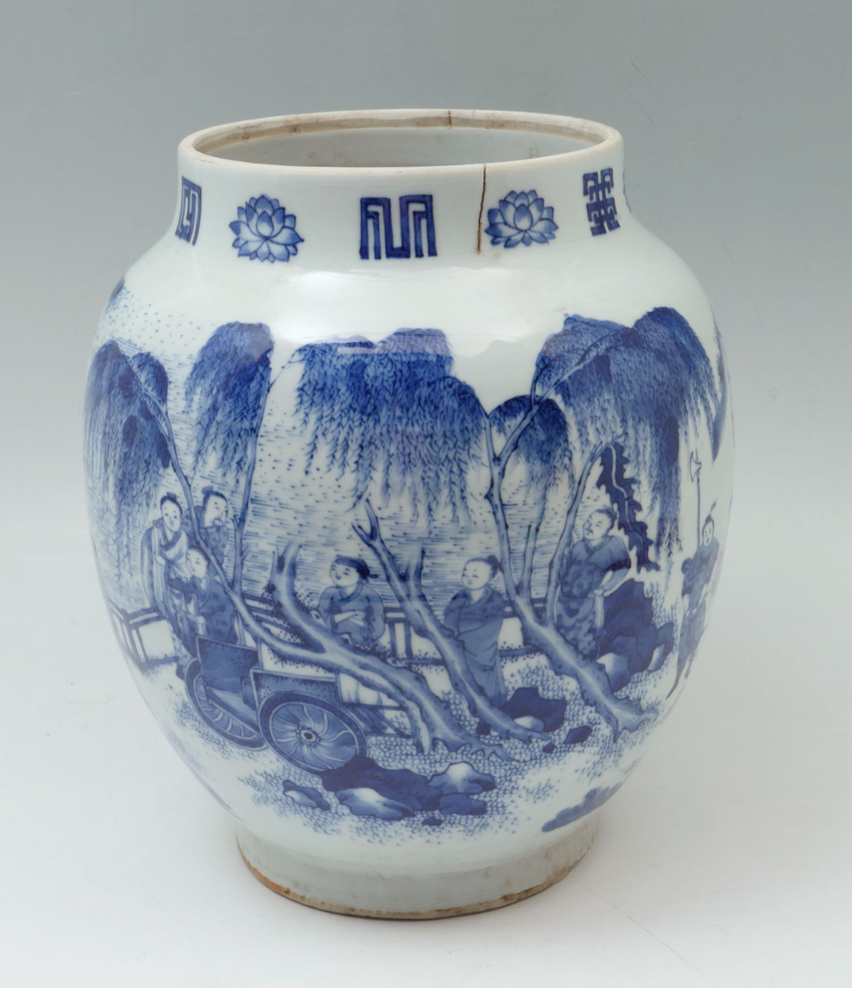 CHINESE BLUE & WHITE PORCELAIN