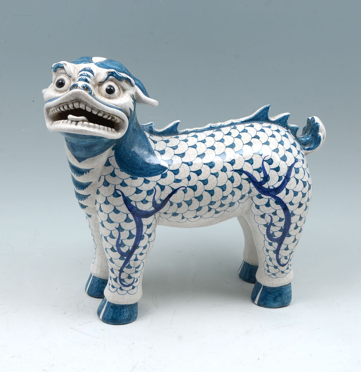 CHINESE BLUE & WHITE PORCELAIN