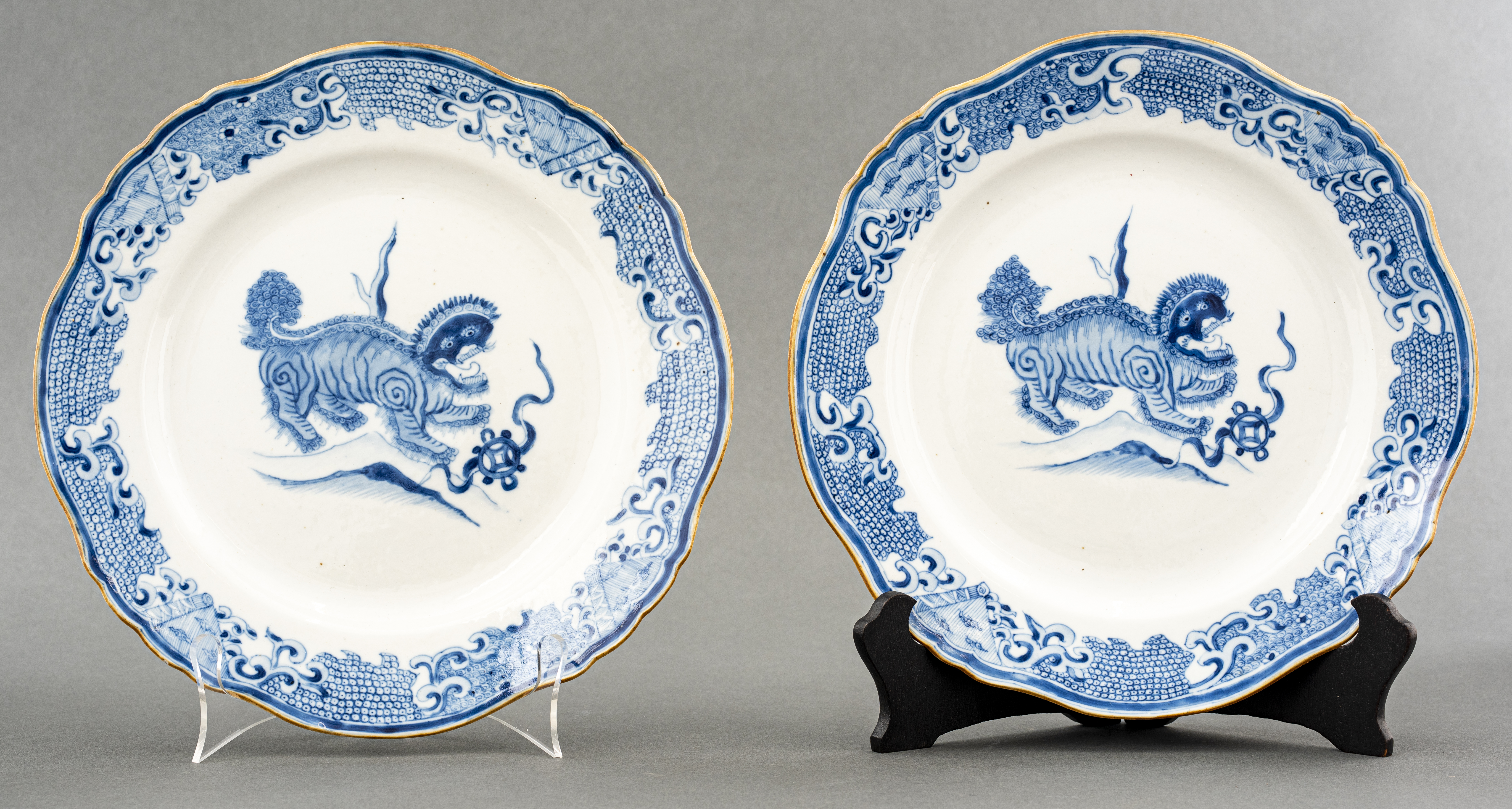 CHINESE BLUE & WHITE PORCELAIN