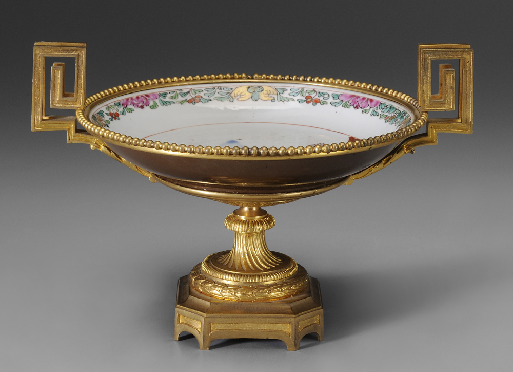 Chinese Bowl in Footed Gilt