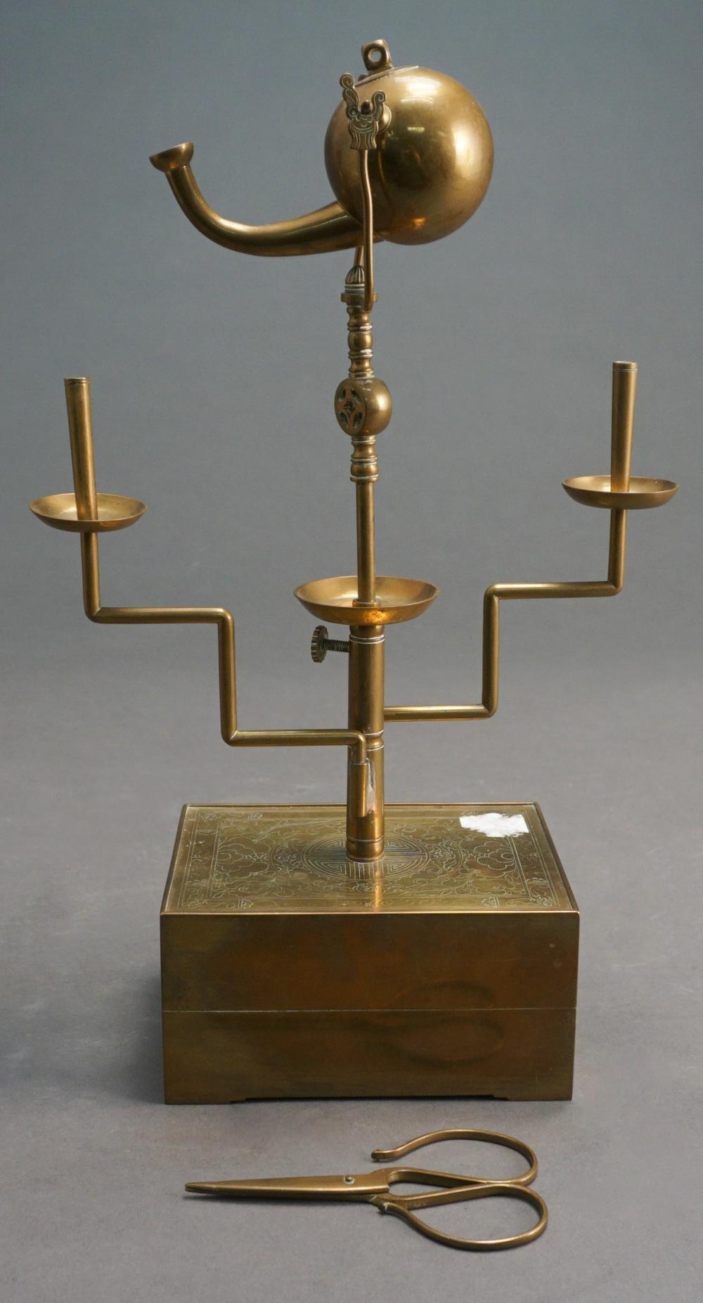 CHINESE BRASS WHALE OIL LAMPChinese