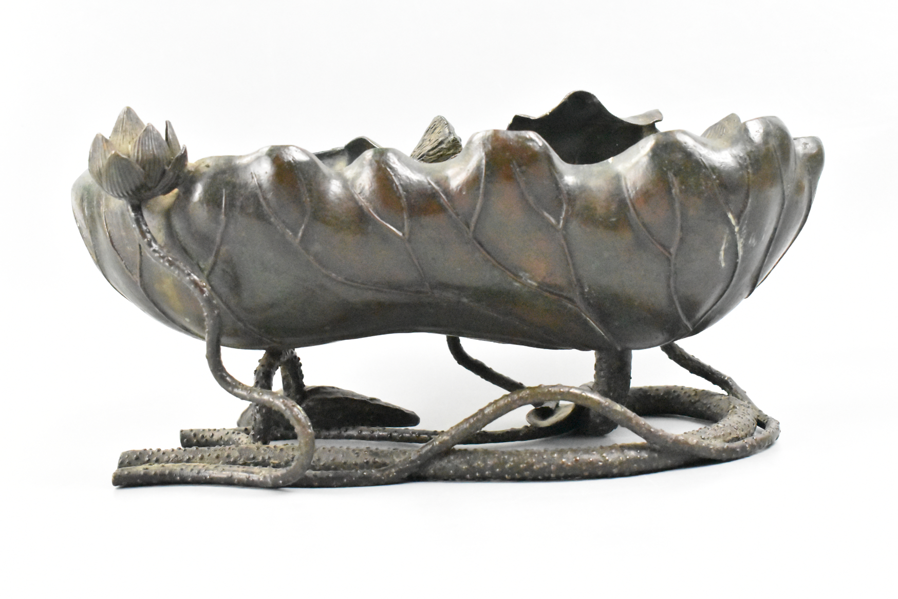 CHINESE BRONZE CAST LOTUS SHAPED