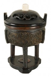 CHINESE BRONZE CENSERwith wood