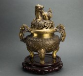 CHINESE BRONZE COVERED TRIPOD
