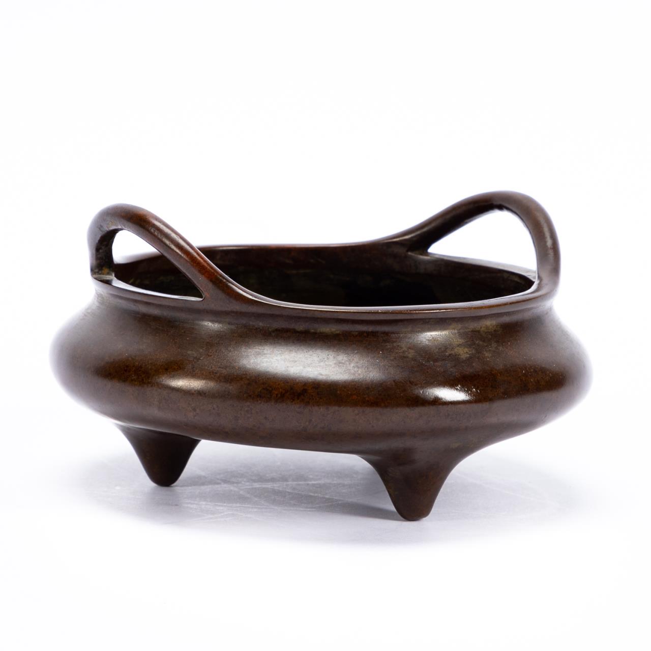 CHINESE BRONZE DOUBLE HANDLED