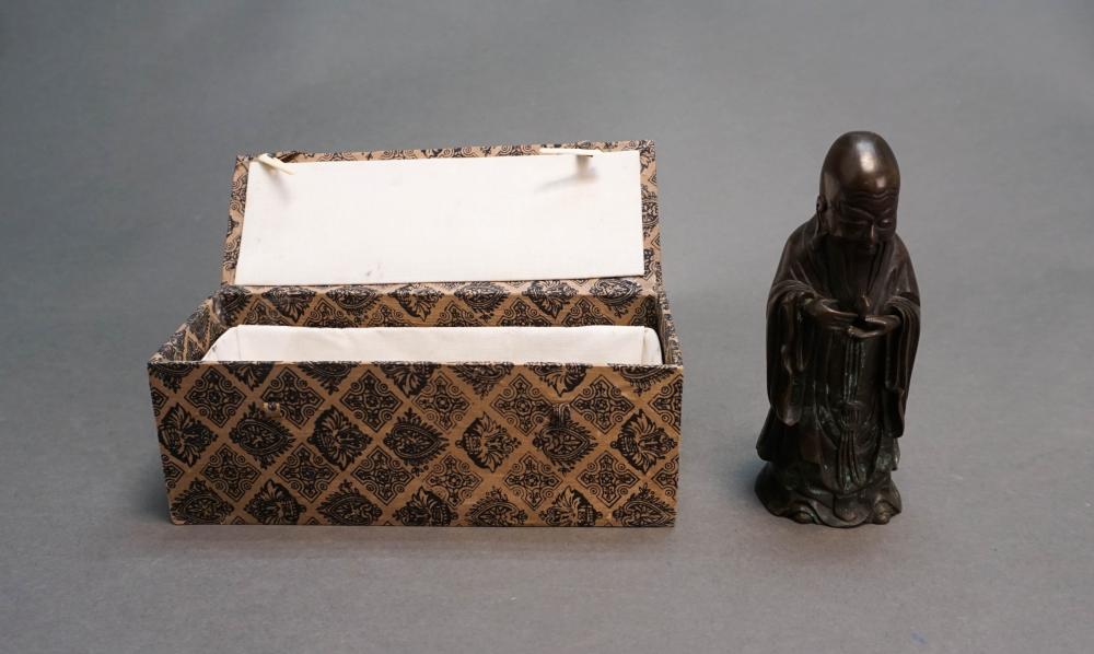 CHINESE BRONZE FIGURE OF A SAGE