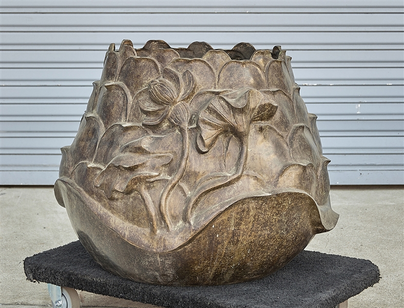 Chinese bronze jardiniere; flower