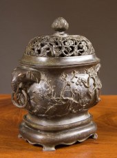 CHINESE BRONZE LIDDED CENSER,