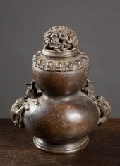 CHINESE BRONZE LIDDED CENSER,