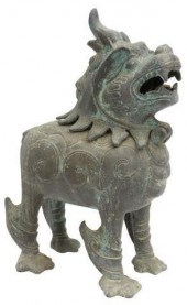 CHINESE BRONZE LUDUAN-FORM CEN