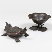 CHINESE BRONZE MODEL OF A TURT