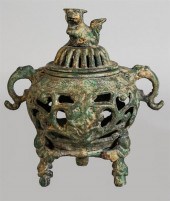 CHINESE BRONZE TRIPOD CENSER I