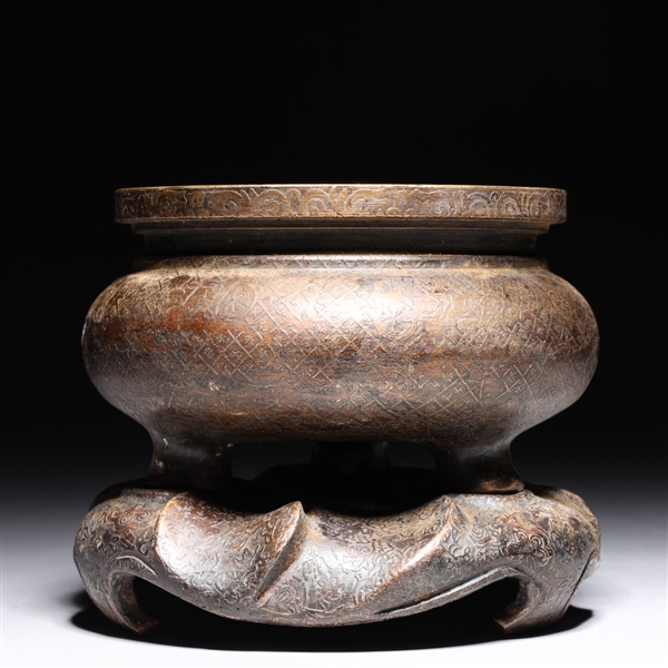 Chinese bronze tripod censer with