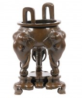CHINESE BRONZE TRIPOD CENSER W